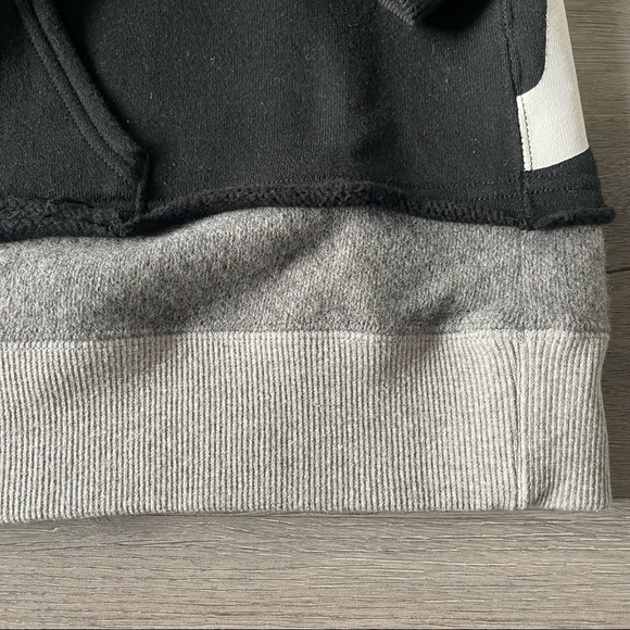 Uniform Experiment Star Sleeve Hoodie - Picture 2 of 8